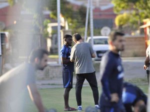 Kayserispor’da Kemen Ve Attamah Yine Oynayamayacak