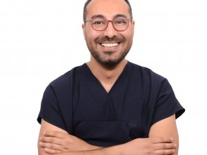 İ̇mplantlar, Dikişsiz İmplant Teknolojisi Sayesinde Rahatça Yaptırabiliyor