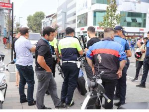 Motosiklet Sürücülere Sıkı Denetim