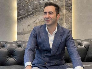 Boynunuz Yaşınızı Ele Vermesin