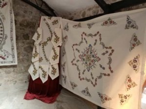 Elazığ’da Kadınların El Emekleri Görücüye Çıktı