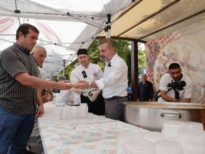 Başkan Ercan’dan Sincanlılara Aşure İkramı
