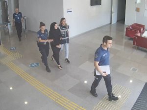 Rus Yolcu, Kanser İlaçlarını Almanya’ya Kaçırmak İsterken Yakalandı