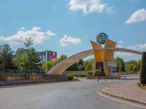 Esogü’de Yaz Okulu Günleri Devam Ediyor