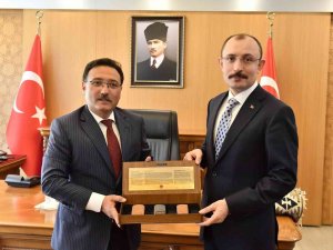 Bakan Muş, Kayseri Valiliğini Ziyaret Etti