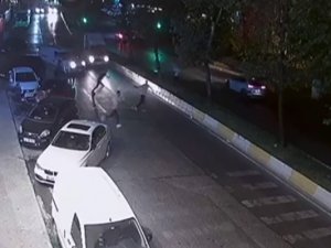 Esenyurt’ta 4 Kişinin Yaralandığı Silahlı Kavganın Görüntüsü Ortaya Çıktı