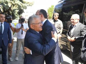 Bakan Muş’tan Başkan Büyükkılıç’a Tebrik Ve Teşekkür