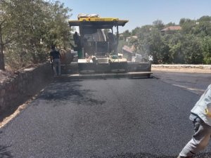 Köy Yollarında Çalışmalar Sürüyor