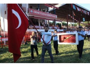 Tarihi Kırkpınar Yağlı Güreşleri ‘Er Meydanı’ Geçit Töreni Yapıldı