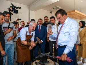 Malatya Büyükşehir’den Sanat Sokağına İki Atölye Ve Bir Kütüphane