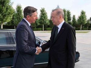 Cumhurbaşkanı Erdoğan, Slovenya Cumhurbaşkanı Pahor’u Resmi Törenle Karşıladı