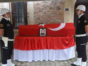 Lunapark Kazasında Hayatını Kaybeden Komiser Yardımcısına Acı Veda