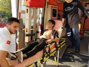 Elindeki Telefonu Vermeyince Bıçaklandı