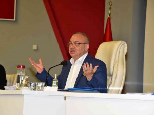 Manisa Belediye Meclisi’nde ‘İçkili Yer’ Tartışmaları