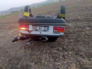 Takla Atan Otomobildeki 2’si Çocuk 5 Kişi Yaralandı