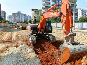 Mersin’de Trafiği Rahatlatacak Alt Geçit Çalışmalarına Başlandı