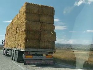 Saman Yüklü Tır Tehlike Oluşturdu