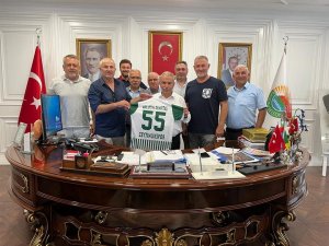 Başkan Demirtaş: "Gençlerimizi Sporla Buluşturmaya Devam Edeceğiz"