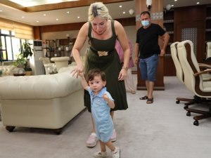 Ömer Bebek Tüm Dünyaya Umut Oldu