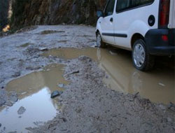 İyidere-İkizdere Yolu Hızlandı