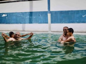 Kavurucu Sıcakta 40 Dereceyi Bulan Diyadin Kaplıcaları’nda Şifa Arıyorlar