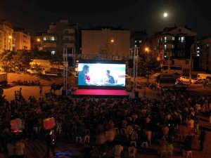 Çayırova’da "İ̇yi Ki Varsın Eren" Filmi İzletildi