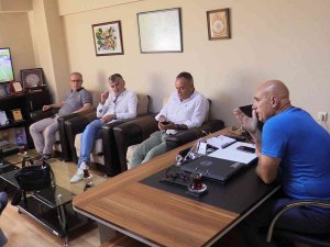 Elüstü: "Bandırma 17 Eylül Stadyumu Sezona Hazır"
