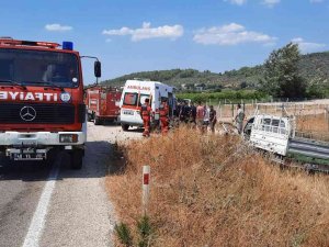 Bodrum’da Kamyonet Tarlaya Uçtu: 2 Yaralı