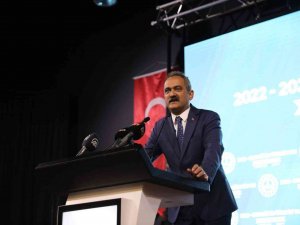 Bakan Özer’den Uzman Ve Başöğretmenlik Öncesi Önemli Açıklamalar