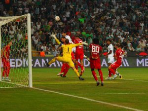 Uefa Konferans Ligi: Konyaspor: 2 - Vaduz: 4 (Maç Sonucu)