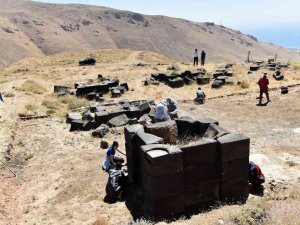 2 Bin 300 Rakımda Urartu’nun Gizemi Araştırılıyor