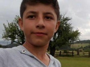 Babasının Tüfeğini Temizlerken Kendisini Vuran Genç Hayatını Kaybetti