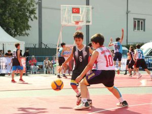 Ümraniye’de 3x3 Sokak Basketbolu Turnuvası Nefes Kesti