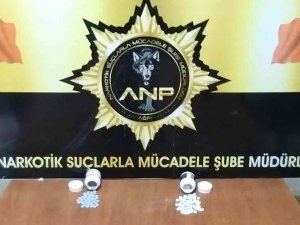 İ̇ran Uyruklu Şahsın Üzerinde Sentetik Ecza Ele Geçirildi