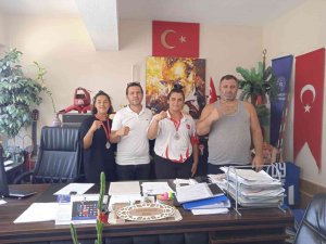 Aydın’ın Demir Yumrukları, İ̇talya Yolcusu