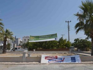 Kuşadası’nda Yeşil Alan Çalışmaları Sürüyor