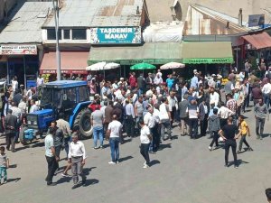 Taşlıçay’da Çarşı Ortasında Kavga