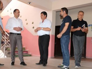 Yücel, Karlıova İlçesindeki Okulları İnceledi