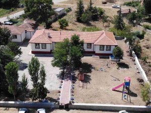 Kapatılan Köy Okulu, ’Köy Yaşam Merkezi’ Olarak Hizmet Verecek