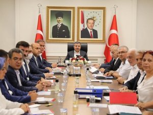 Düzce’de Metruk Binalar Yıkılıyor