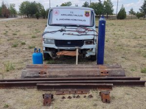 250 Bin Liralık Tren Raylarını Çaldılar