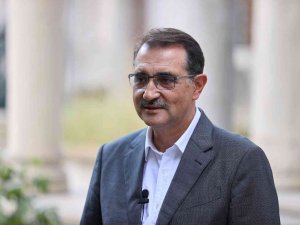 Bakan Dönmez’den Iı. Abdülhamid Han Türbesi’ne Anlamlı Ziyaret