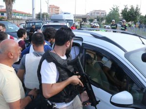 Banka Müdürünü Rehin Alan Şahsın Yüklü Miktarda Borcu Varmış