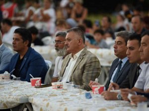 Vali Yazıcı,döşemealtı’nda Aşure Lokması Etkinliğine Katıldı