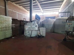 İ̇zmir’de Sahte İçki Tacirlerine Darbe: 25 Ton Sahte/kaçak Alkol Ele Geçirildi