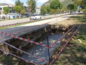 55 Evler Mahallesine Yaya Üstgeçidi Yapılıyor