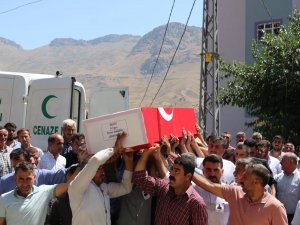 Şehit Piyade Teğmen Ömer Bağra Dualarla Köyünde Defnedildi