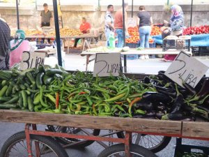 Pazar Fiyatlarında Düşüş Sürüyor