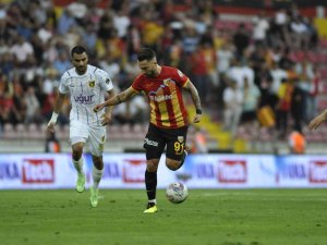Spor Toto Süper Lig: Kayserispor: 1 - İ̇stanbulspor: 0 (İ̇lk Yarı)