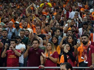Galatasaray - Giresunspor Maçını 45 Bin 484 Taraftar İzledi